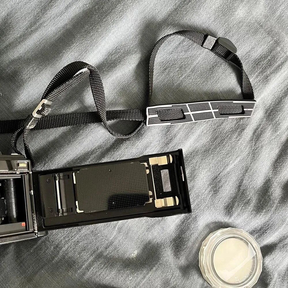 Untested Minolta Black Cameras-and-accessories